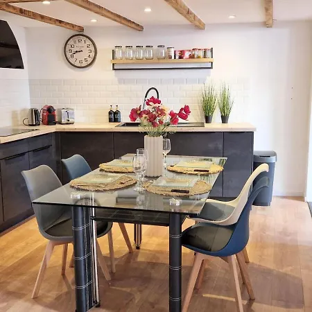Apartmán Le Patio De Lisle, Superbe Renove, Patio Arbore, Centre Historique Sète